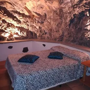  Holiday home Casita Rural Y Casa Cueva El Perucho